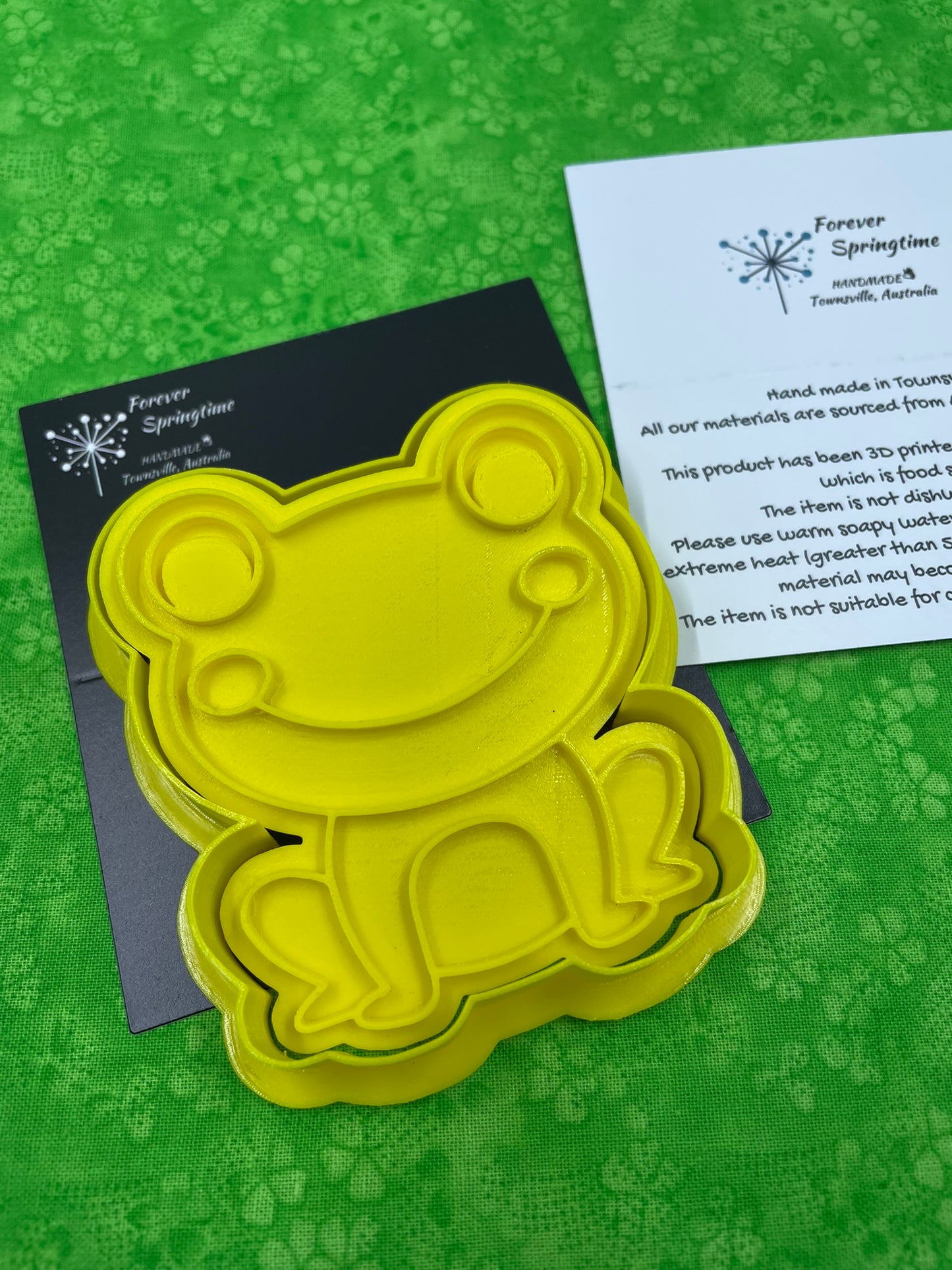 FROG Cookie Cutter and Embosser Stamp for Fondant / Polymer Clay / Clay / Plasticine